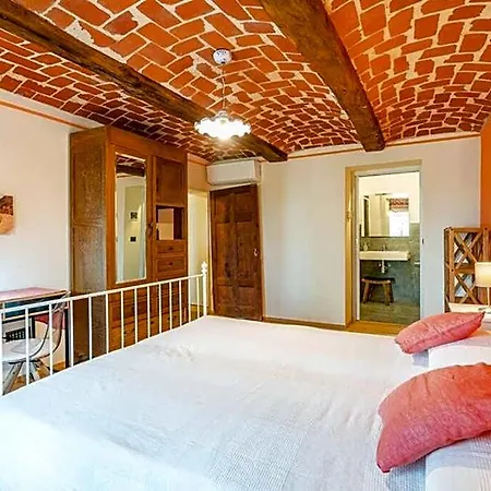 Villa Casa Nicola Belveglio